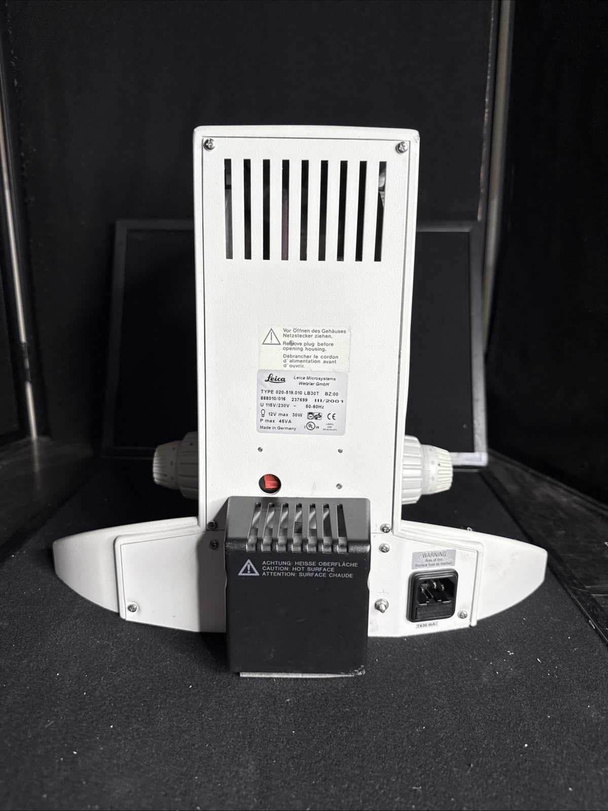 Leica Microscope DMLB Stand - Type 020-519.010 LB30T