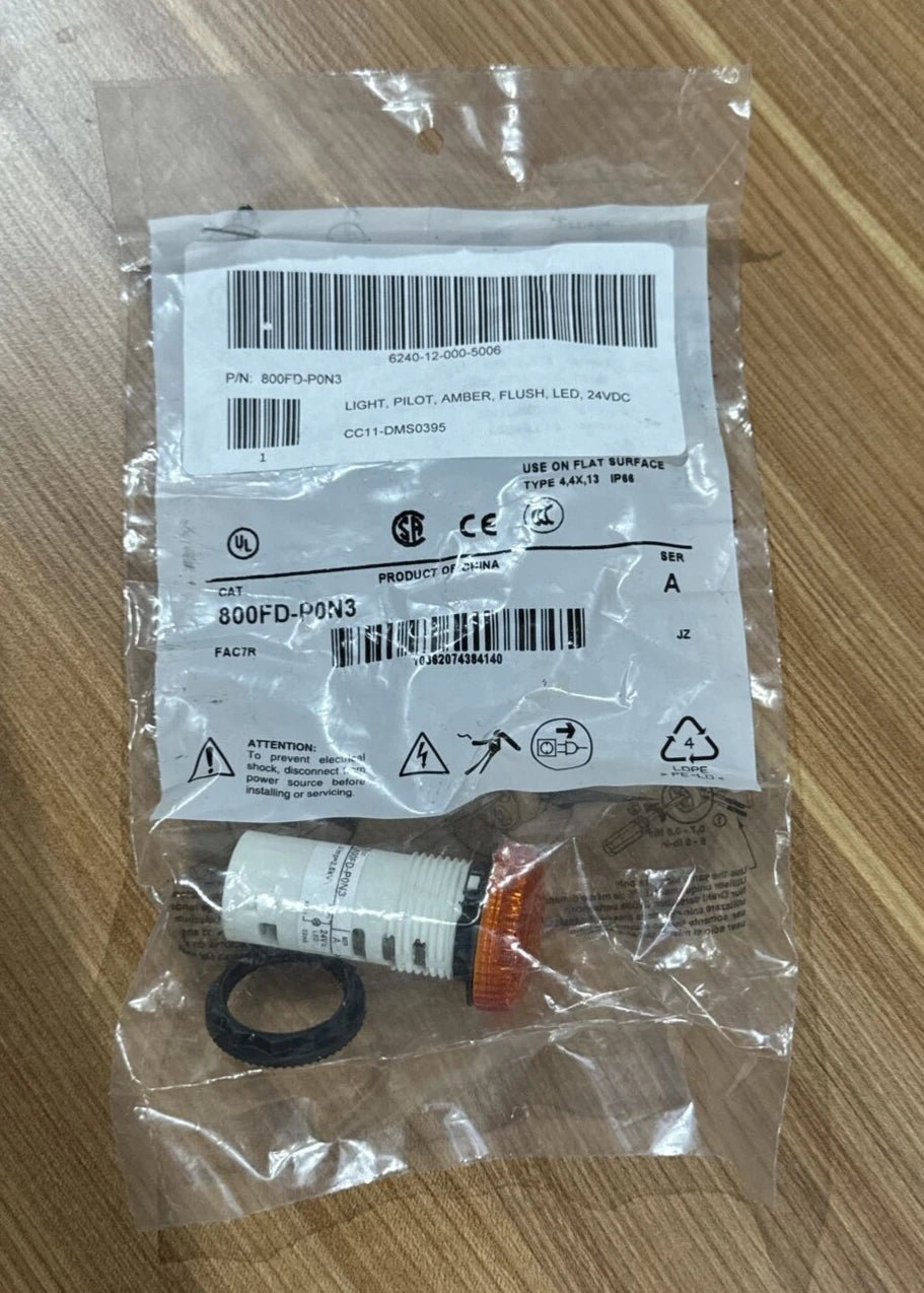 ALLEN BRADLEY 800FD-P0D3 24VAC/DC INCANDESCENT AMBER PILOT LIGHT - NEW