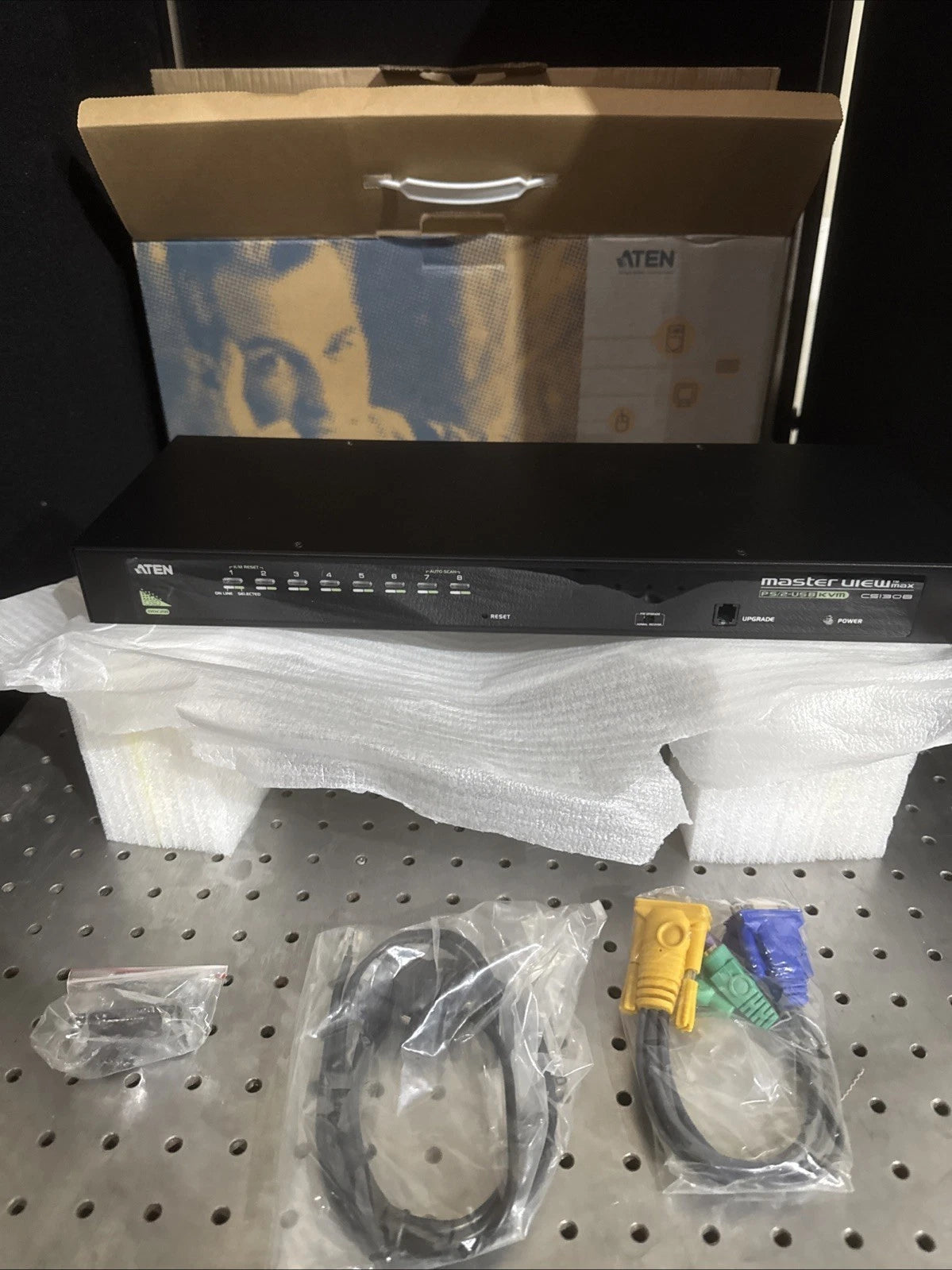 ATEN MASTER VIEW MAX CS1308 8-PORT PS/2-USB KVM SWITCH |010-7584882