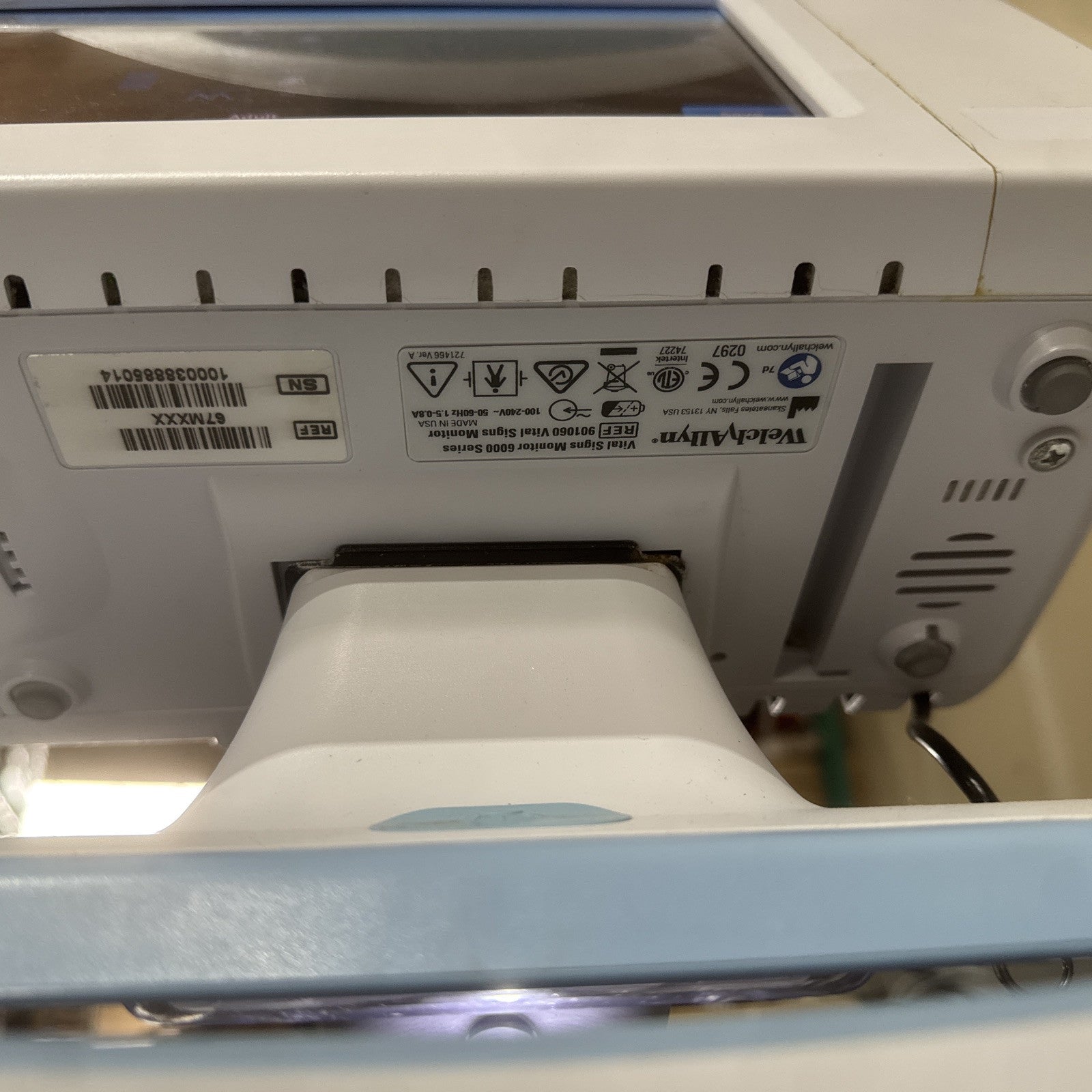 Welch Allyn Connex Vital Signs Monitor 6000 Series With 4800-60 Cart Stand