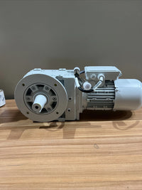 LENZE - GKS05-3MVAK-071C42 - Helical-Bevel Precise Positioning Gearbox EN60034