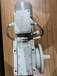 LENZE - GKS05-3MVAK-071C42 - Helical-Bevel Precise Positioning Gearbox EN60034