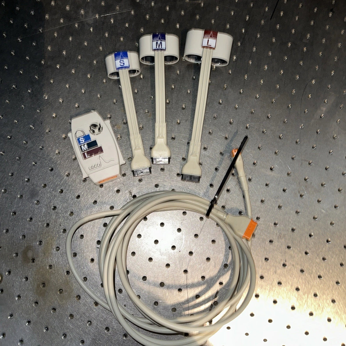 CNAP controller LIDCO with connection cable and 3x cuff set