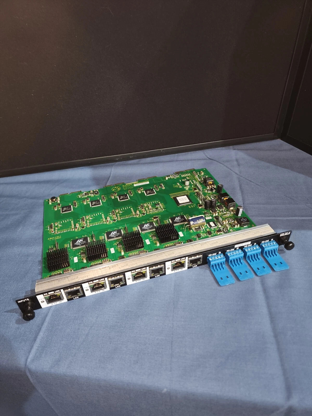 Extron XTP CP 4I XTP RX, SN:A0TYPAA E26373B, 48-140-01