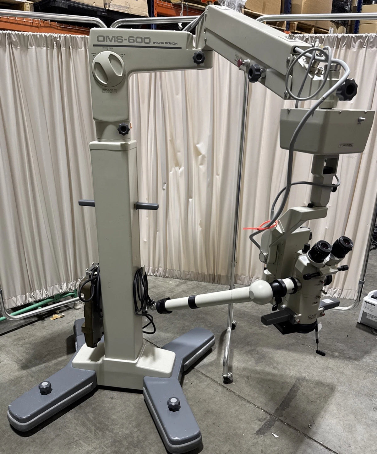 Topcon OMS-600 Microscope Ophthalmology Surgical Microscope