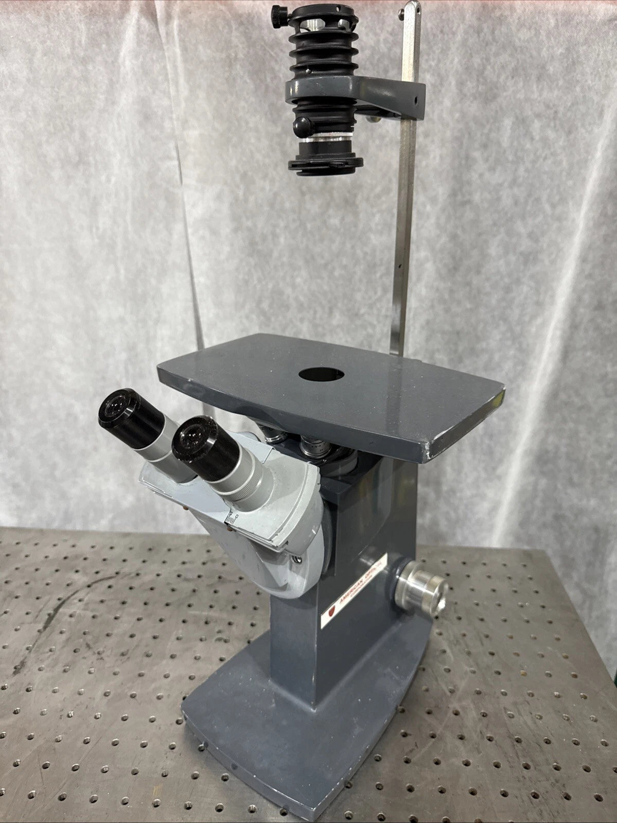American Optical 1610 Inverted Microscope 4x, 10x, 6.5x