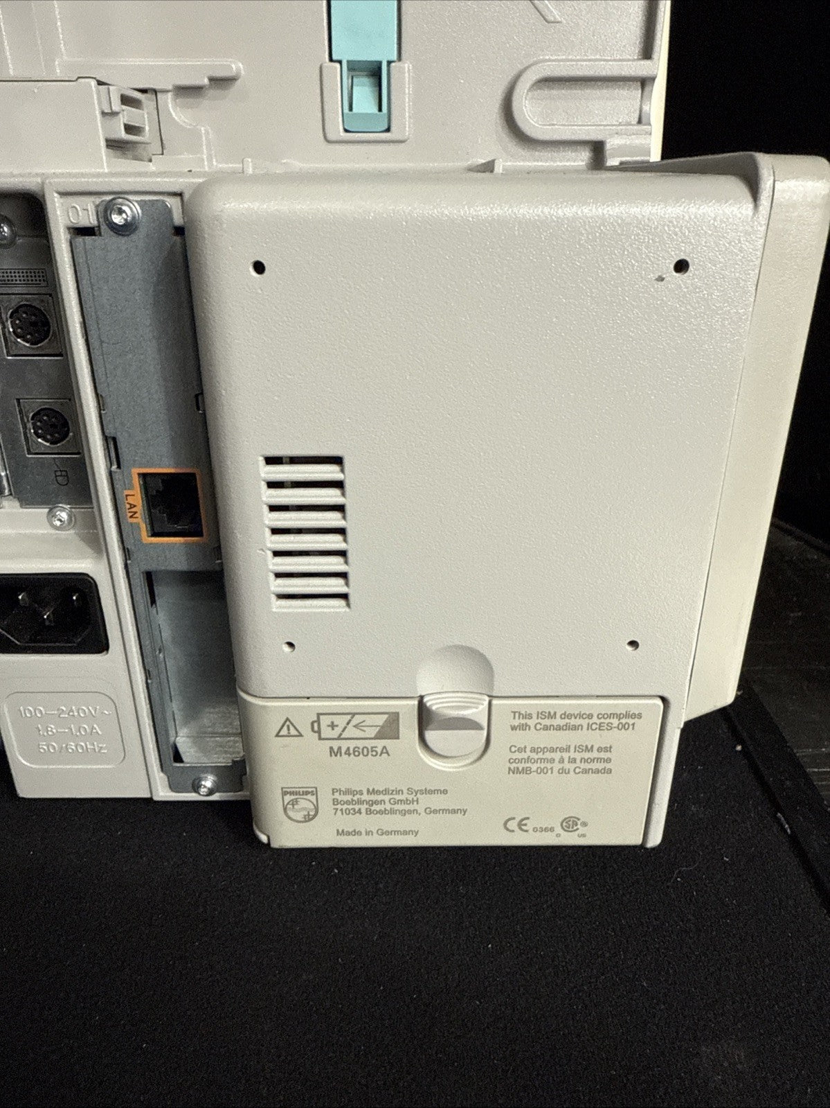 Philips Intellivue MP50 M8004A Patient Monitor