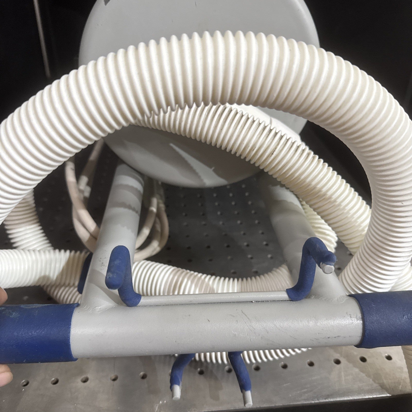 Stryker 986 CastVac Vacuum with Mobile Stand And Wheels
