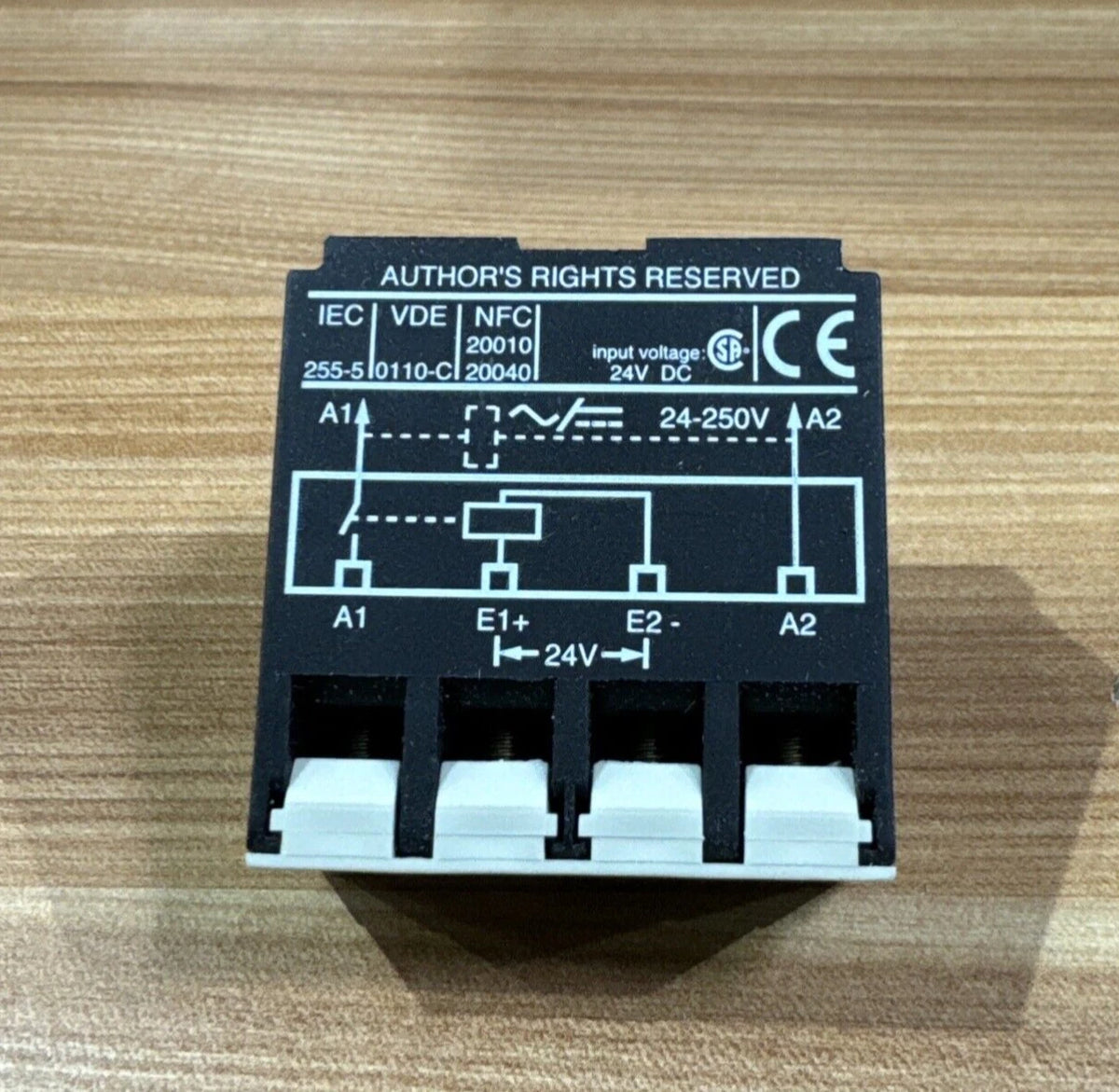 TELEMECANIQUE LA4DFBQ INTERFACE MODULE