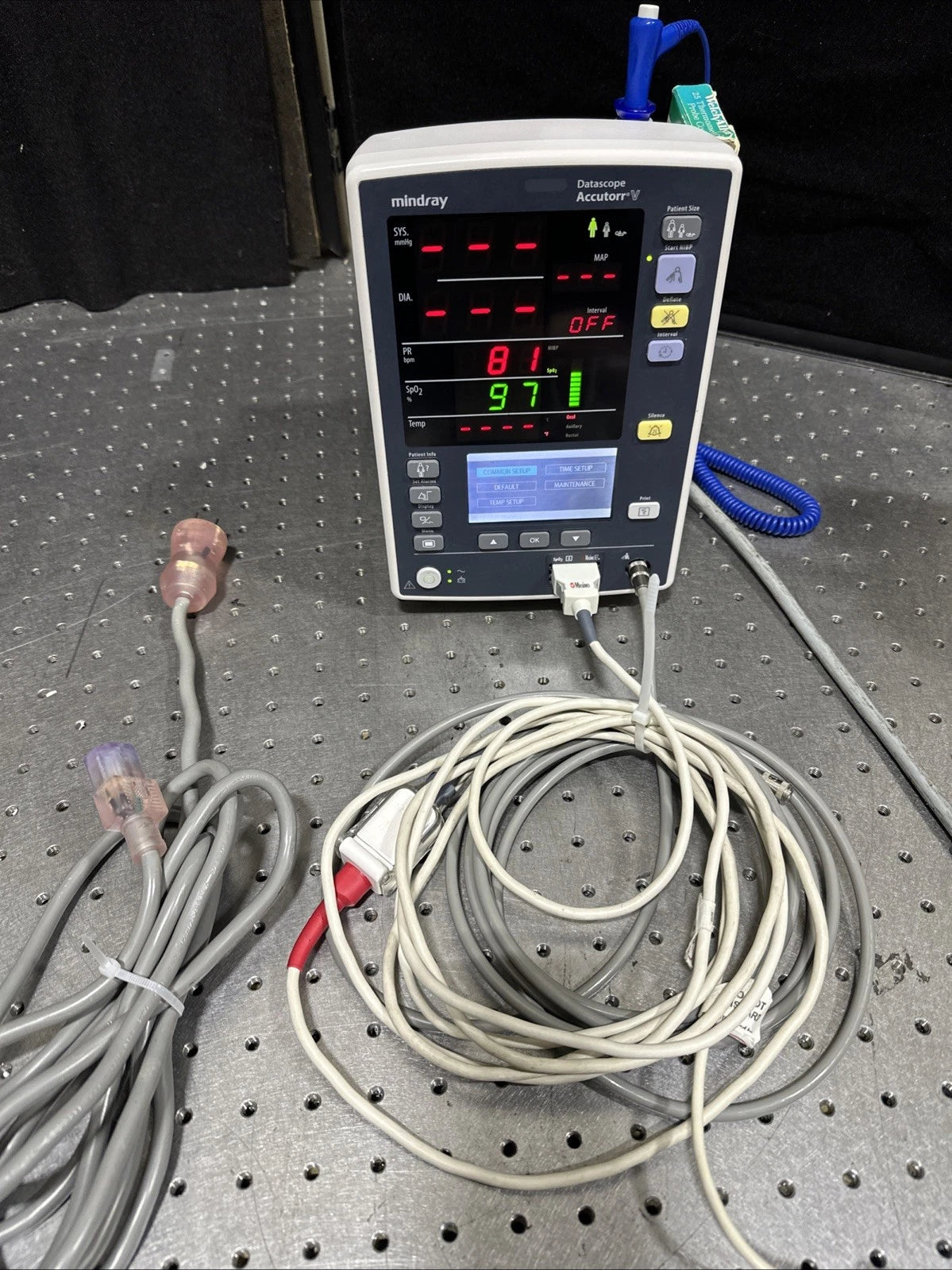 Mindray Datascope Accutorr V, SPO2, BP, Temp, Tested, SN A7527501B4
