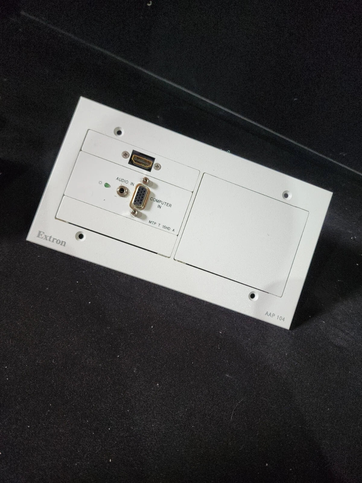 Extron MTP T 15HD A White