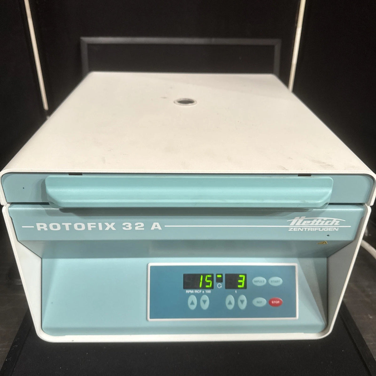 HETTICH ZENTRIFUGEN ROTOFIX 32 a CENTRIFUGE 2018 2 Swing Buckets Only