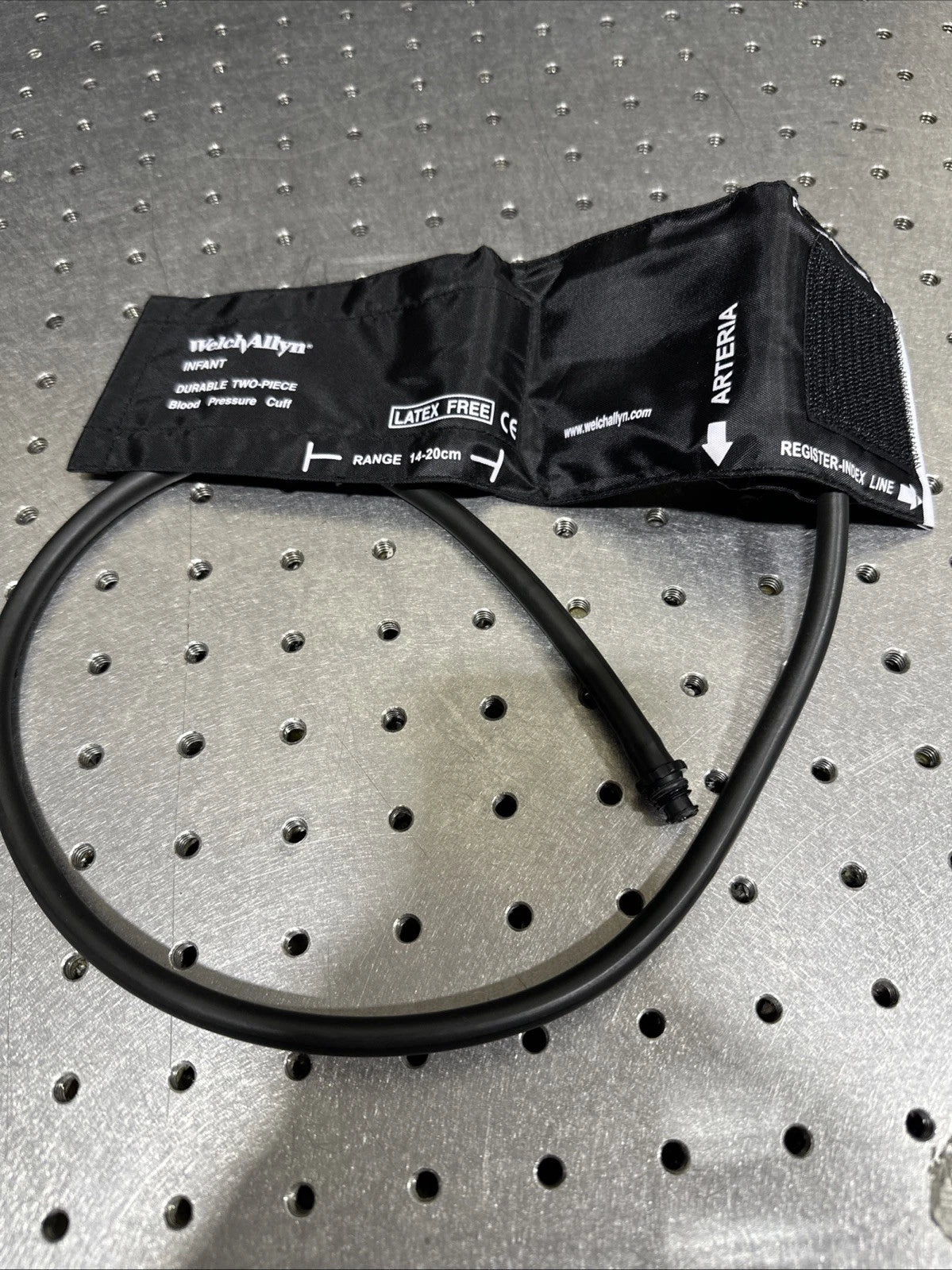 USED WELCH ALLYN Infant Range 14-20Cm Blood Pressure Cuff