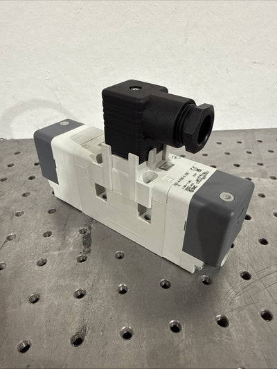SMC VQ7-6-FHG-D-3ZR SOLENOID VALVE 0.2-1.0MPA