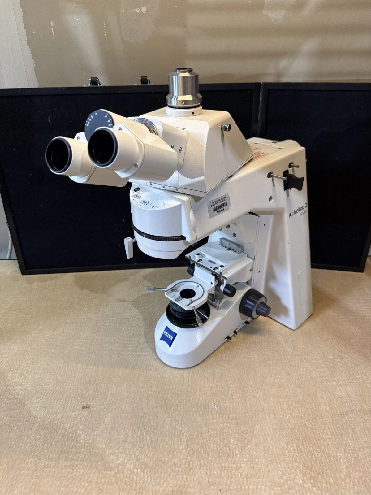 T198024 Carl Zeiss Axioskop 2 FS Plus Trinocular Microscope