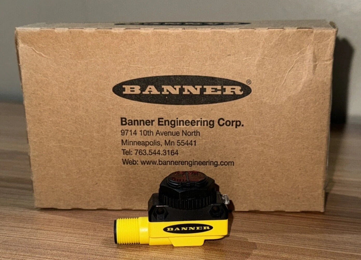 Banner SENSOR QS18VN6CV15Q8
