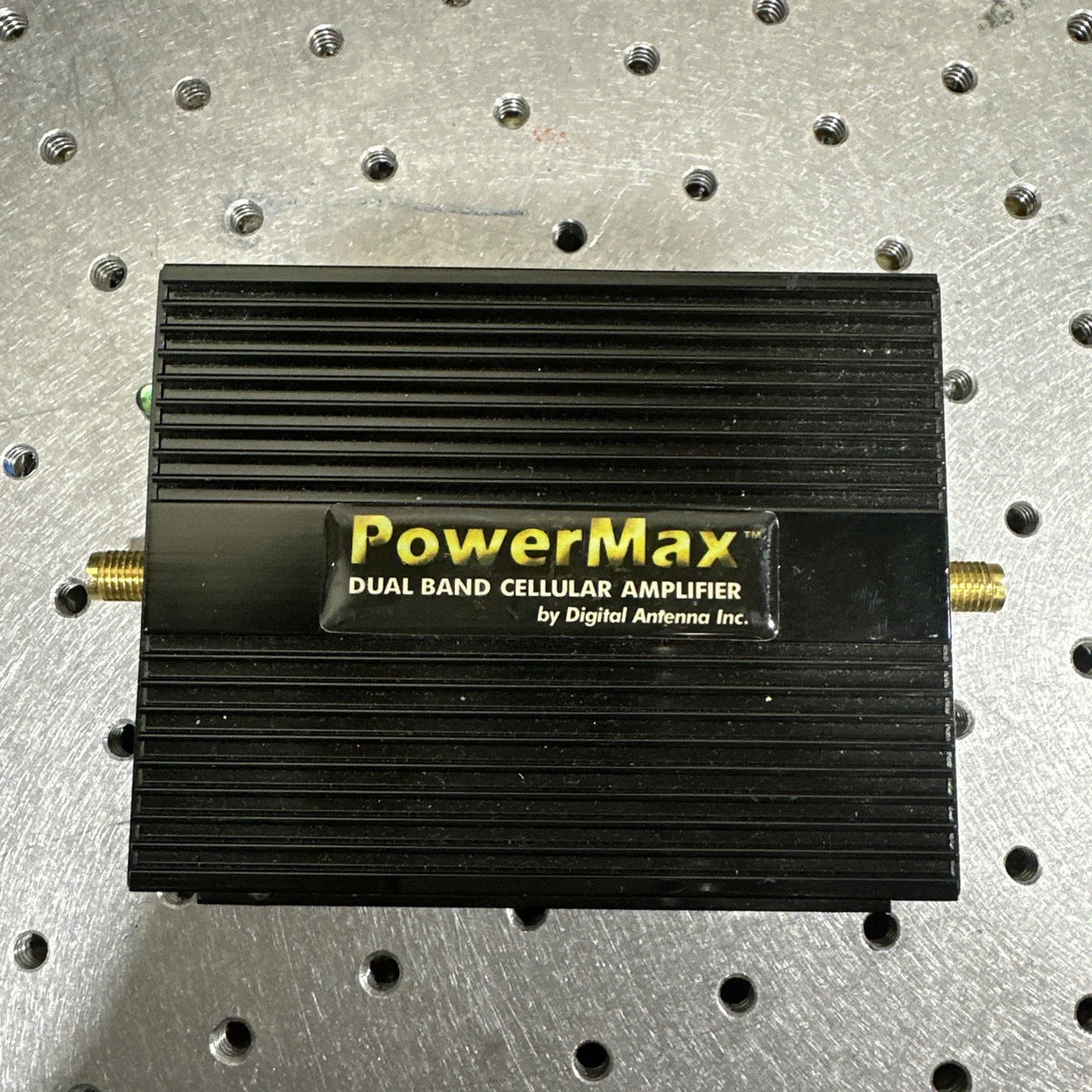 Digital Antenna DA4000 PowerMax Dual Band Variable Gain RF Cellular Amplifier