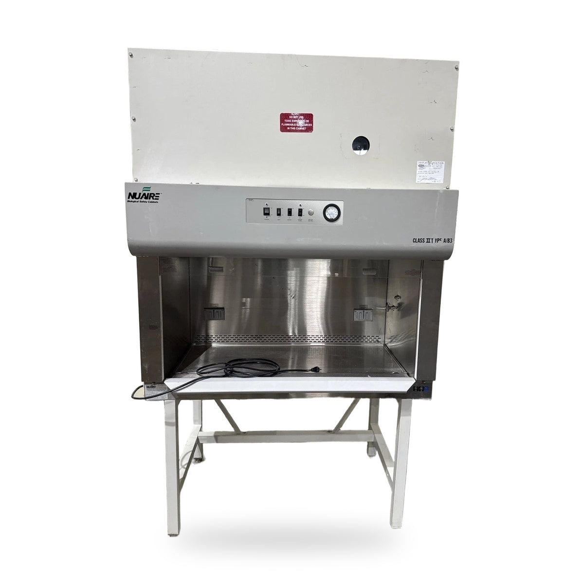 Nuaire NU-425-400 Class II Type B3 Laminar Flow Cabient NSF49